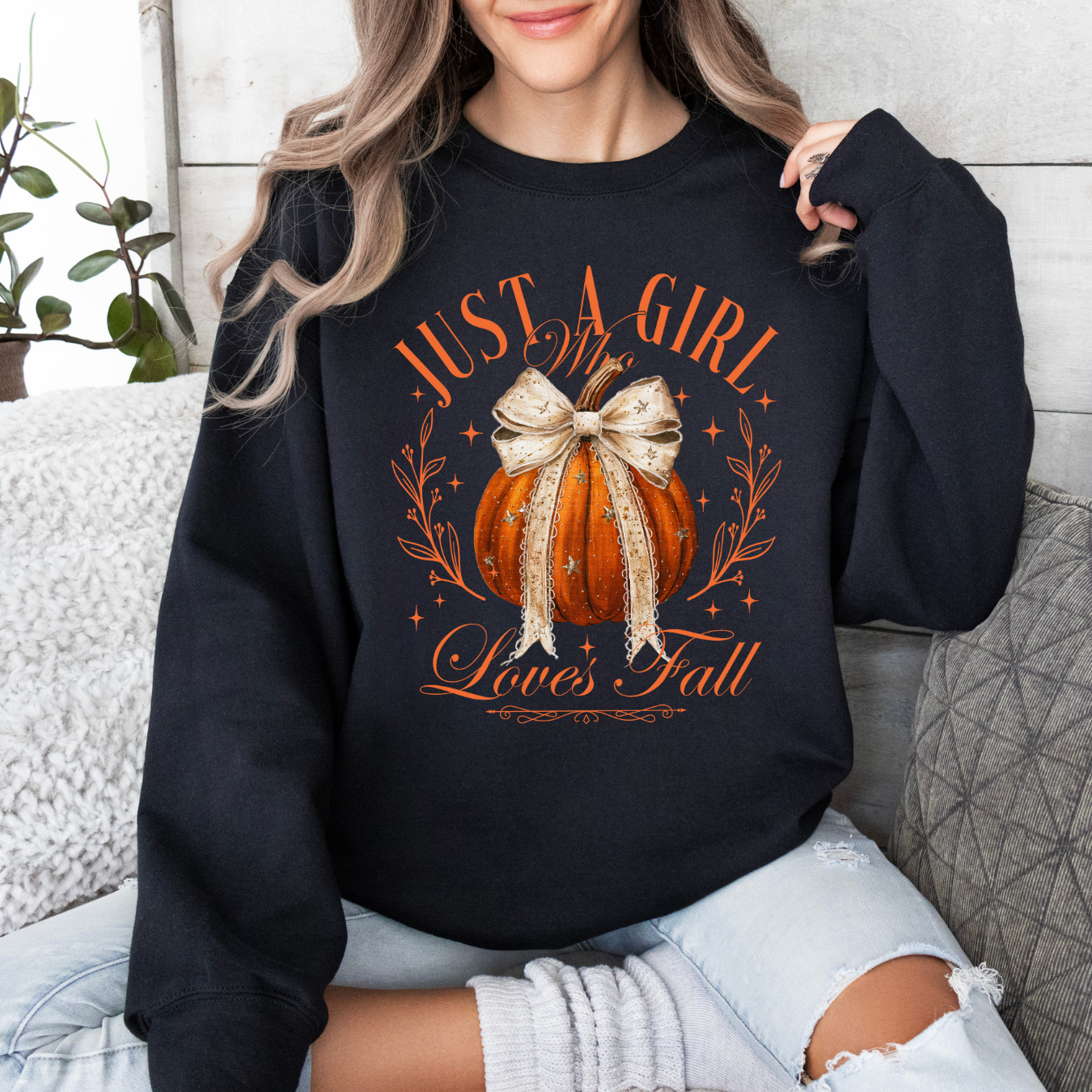 “Just a Girl who loves Fall” T.shirt/Sweatshirt