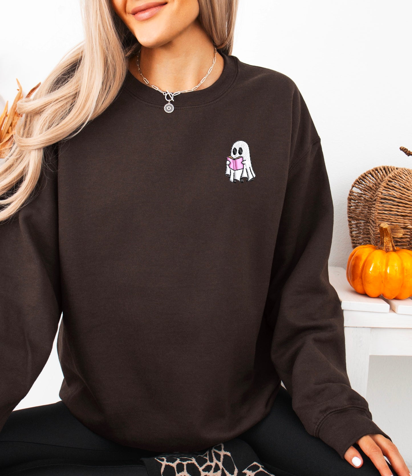 ‘’Reading Boo” Embroidered Sweatshirt