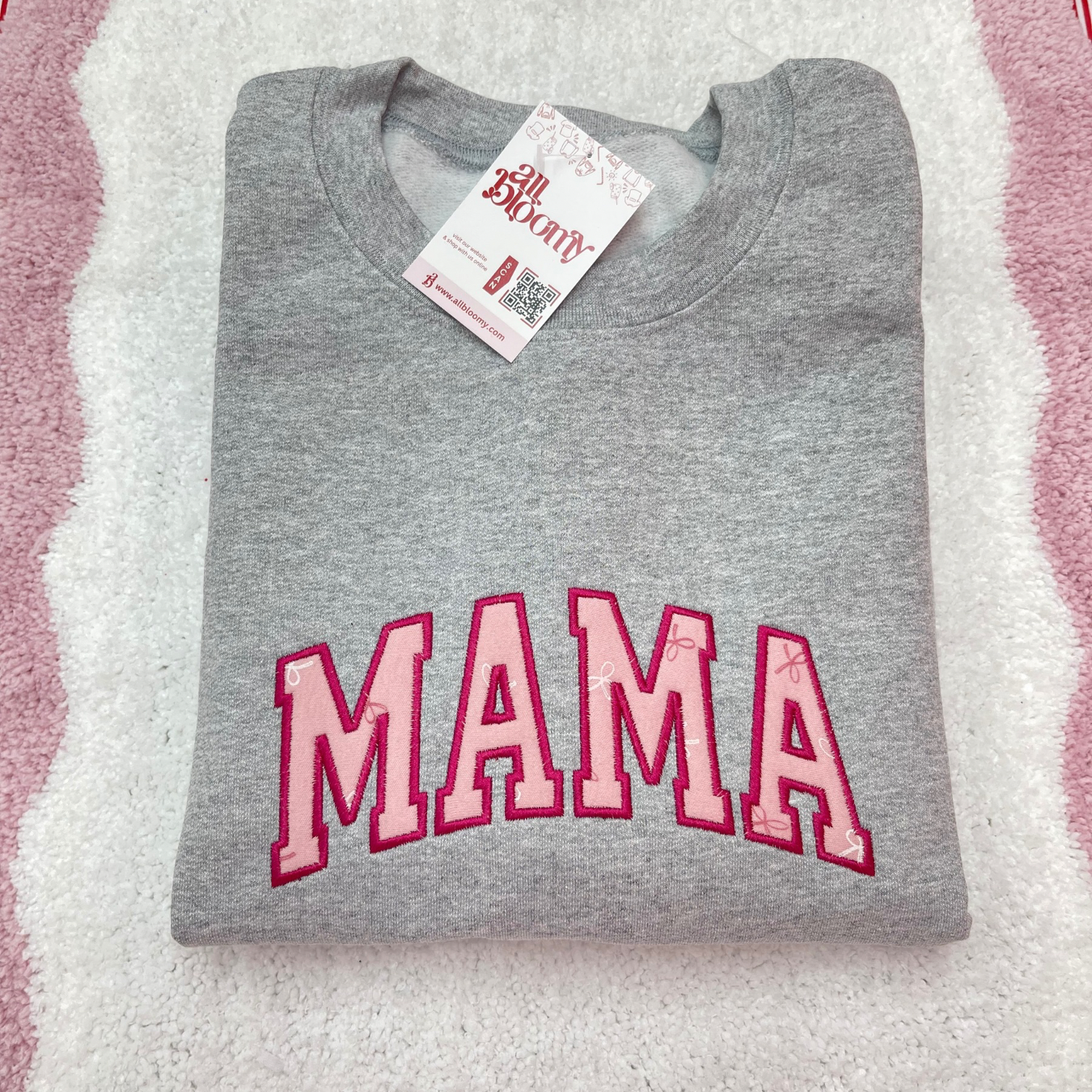 Custom ‘’MAMA’’ Keepsake Embroidered Sweatshirt (Unisex)