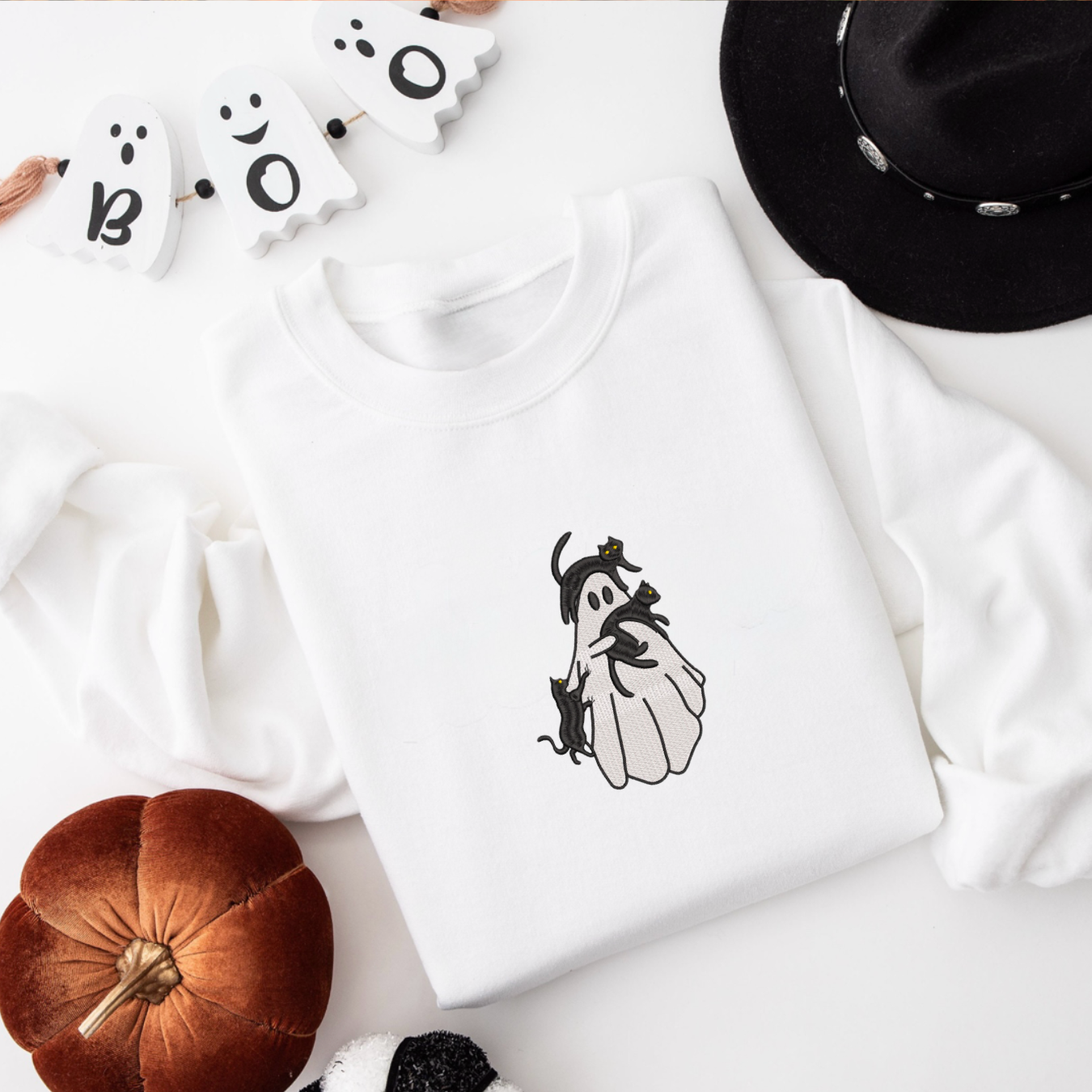 “Cat lover Boo” Embroidered Sweatshirt