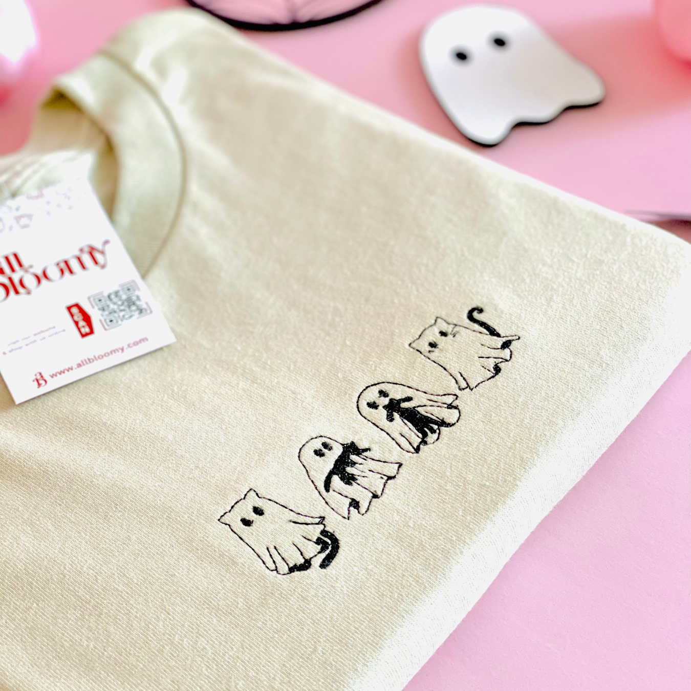 “Cat lover Ghosts” Embroidered Sweatshirt/T-Shirt