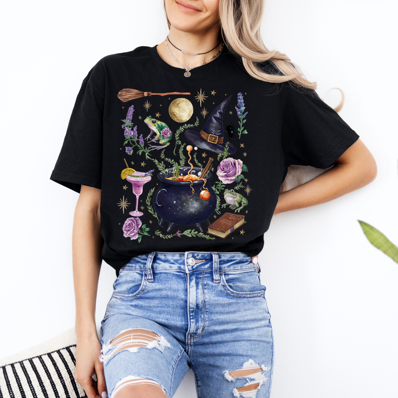 “Witch Magic” T.shirt/Sweatshirt