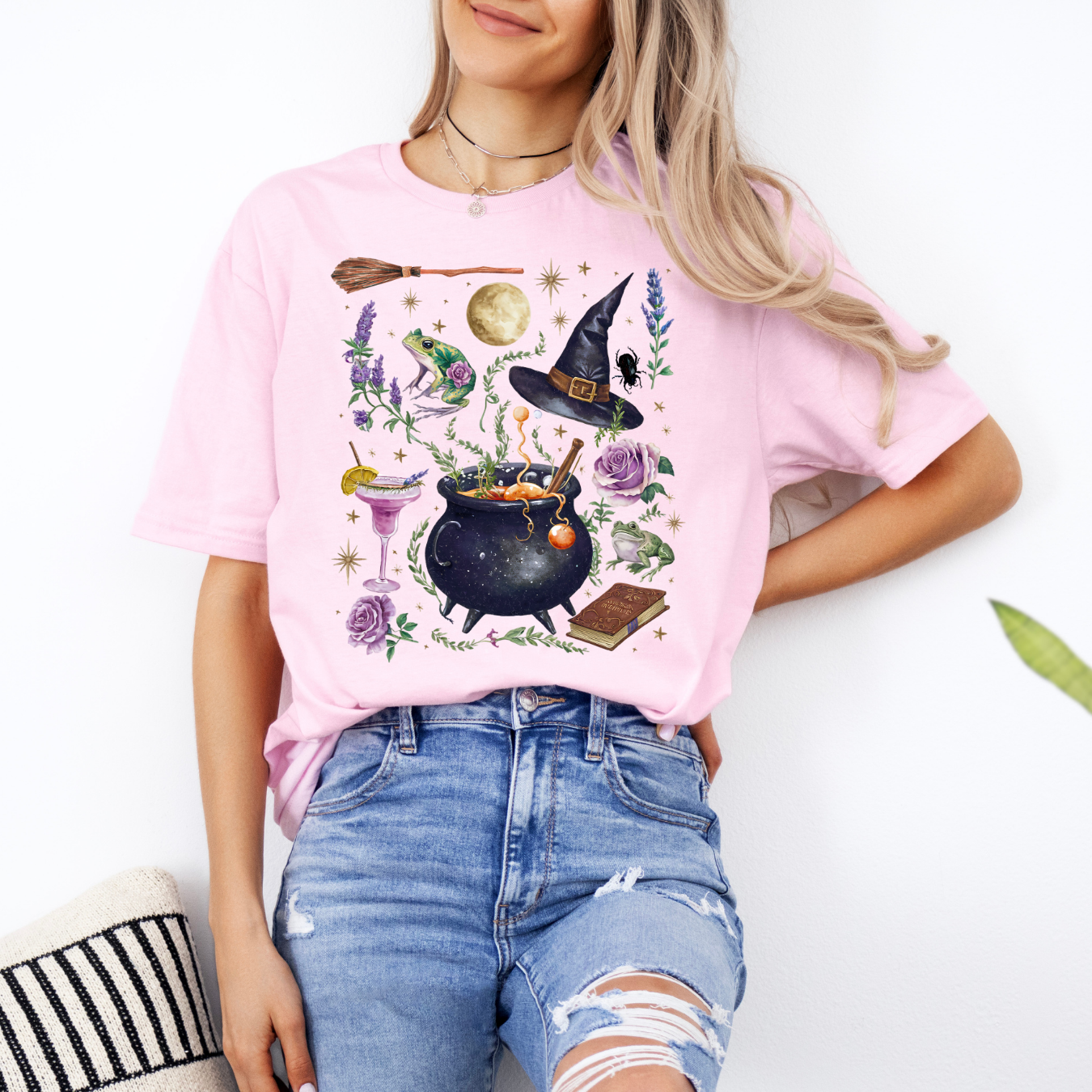 “Witch Magic” T.shirt/Sweatshirt