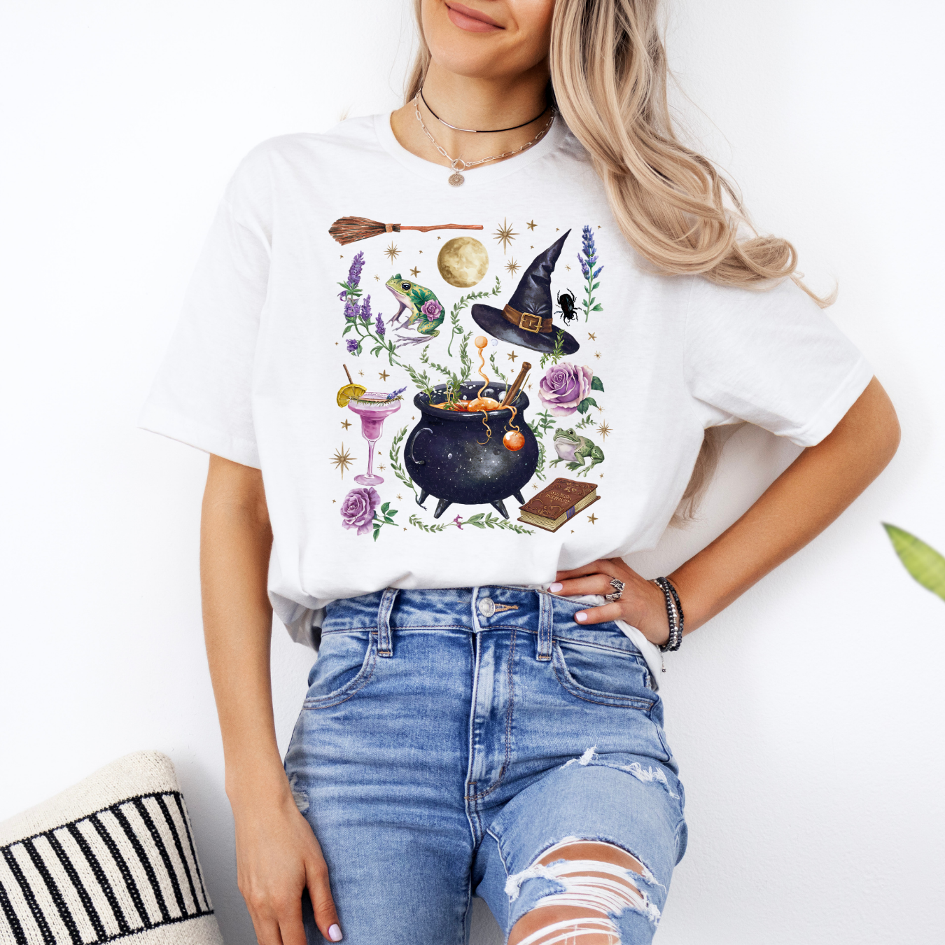 “Witch Magic” T.shirt/Sweatshirt