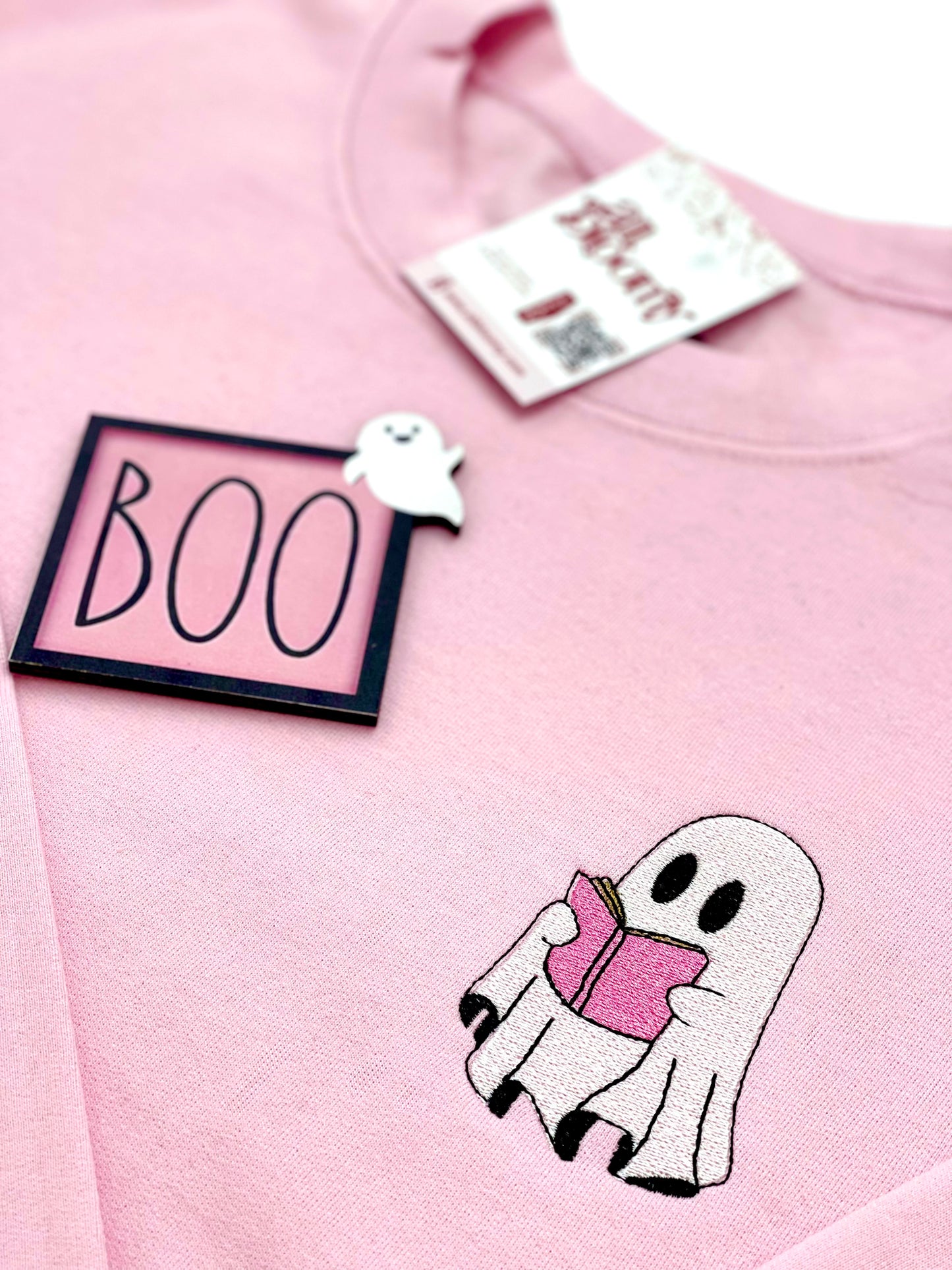 ‘’Reading Boo” Embroidered Sweatshirt