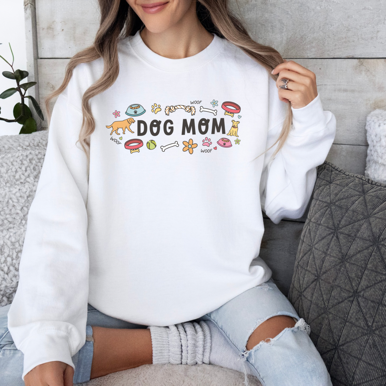 “Dog Mom” T.shirt/Sweatshirt