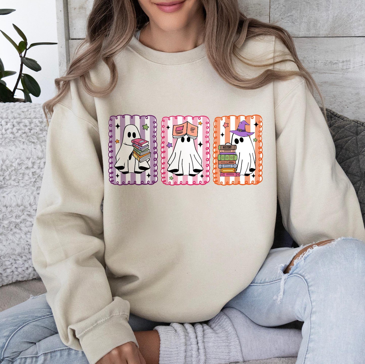 ‘’Book Lover ghosts” T.shirt/Sweatshirt