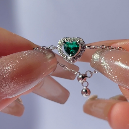 “Emerald Heart” Chain Ring