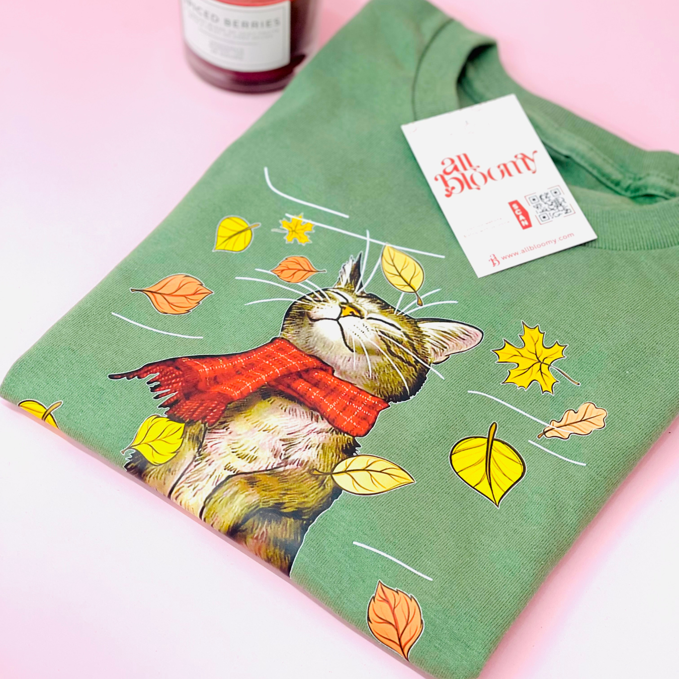 “Cozy Autumn Cat” T.shirt/Sweatshirt