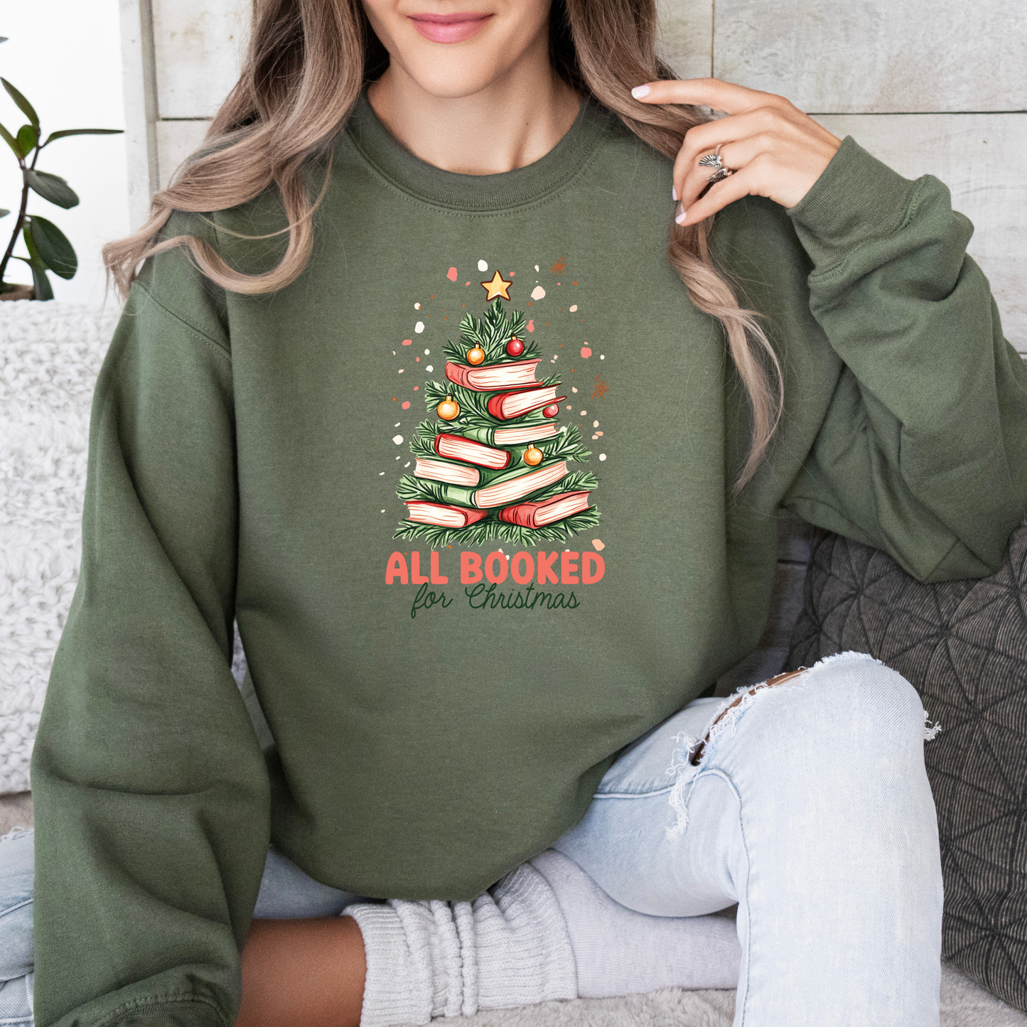 “All Booked for Christmas 📕 ” T.shirt/Sweatshirt